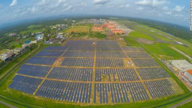 اولین فرودگاه جهان که کامل با انرژی خورشیدی کار می‌کند