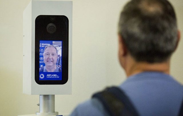 فناوری تشخیص چهره در فرودگاه سنگاپور