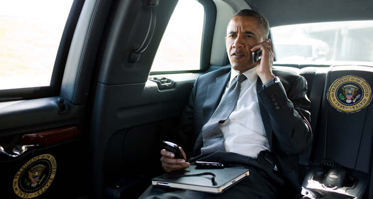 باراک اوباما :‌ اجازه داشتن آیفون ندارم