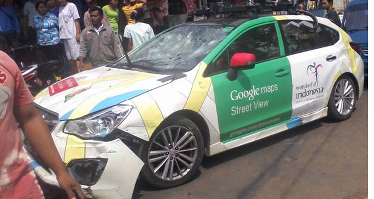 تصادف خودروی StreetView گوگل و فرار راننده