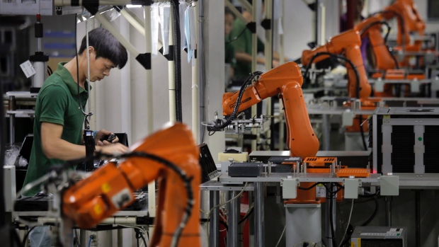 چین برای حل بحران نیروی کار به علم روباتیک پناه می برد