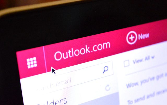 Outlook مایکروسافت با Drive گوگل سازگار شد