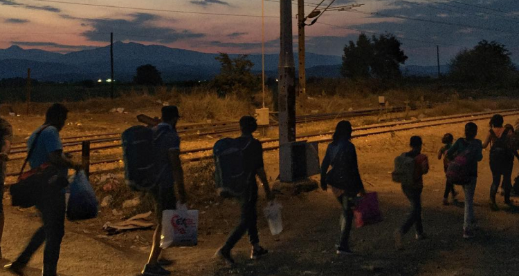 جمع آوری اعانه توسط اپل برای کمک به بحران مهاجرت اروپا