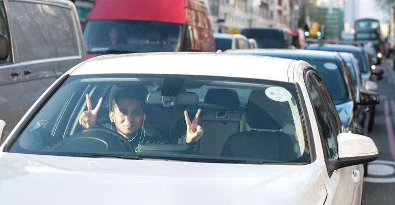 اعتراض رانندگان اوبر با رانندگی آهسته در لندن