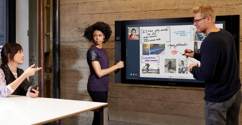 Surface Hub اوایل ۲۰۱۶ عرضه می‌شود