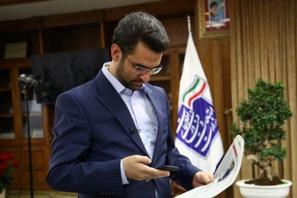 جهرمی از حذف اپلیکیشنهای ایرانی از روی اندروید خبر داد