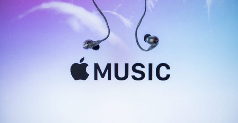 سرویس اپل موزیک از لحاظ تعداد مشترکین غیر رایگان در امریکا، از سرویس اسپاتیفای جلو زد.