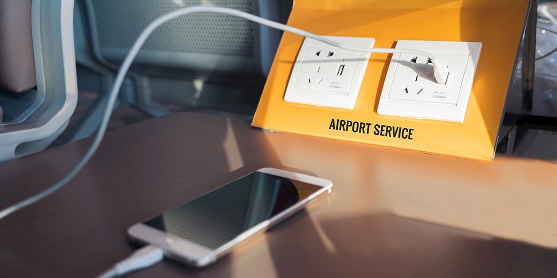 خروجی یو اس بی موجود در ایستگاه های شارژ دستگاه در فرودگاه ها، می تواند هدف هکرها قرار گیرد.