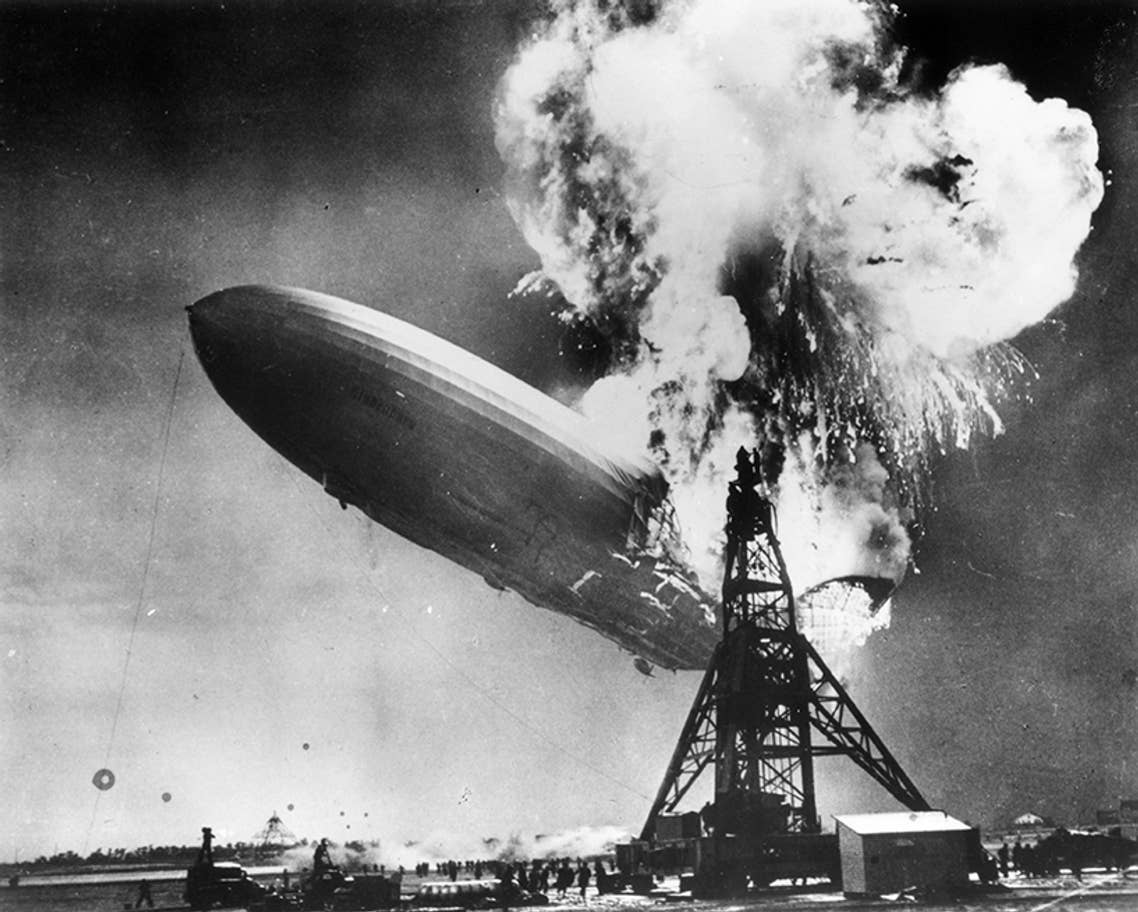 فاجعه هیدنبرگ که در نیوجرسی آمریکا رخ داد، پایانی برای هواپیماهای بالون مانند حمل مسافر بود.