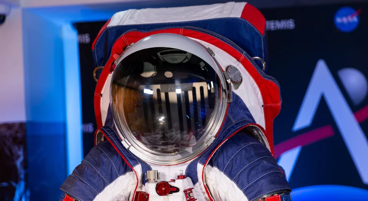لباس جدید فضانوردان ناسا رونمایی شد