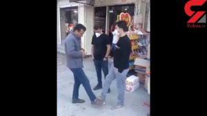شوخی سه جوان ایرانی به جای دست دادن با پا با هم سلام میکنند