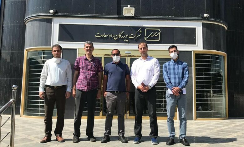 تحویل تجهیزات پزشکی اهدایی کافه بازار و دیوار به بیمارستان‌های تهران و سنندج