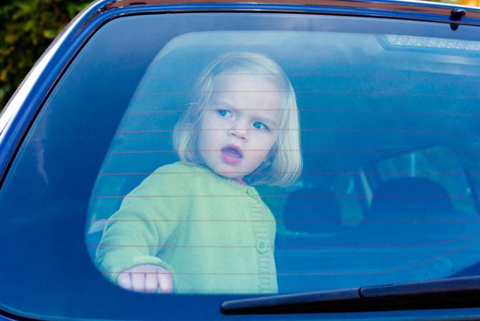 تسلا به دنبال استفاده از سنسورهای راداری برای تشخیص کودکان جامانده در خودروهای داغ