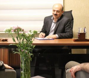 تلاش برای تغییر دادن دیگران را متوقف کنید.