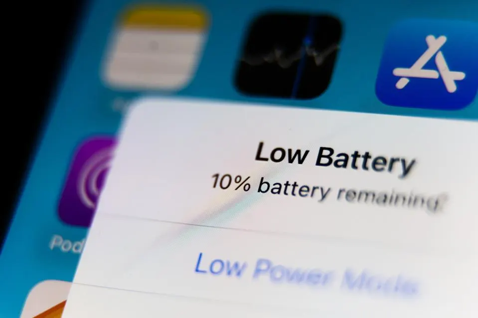 بهینهسازی هوشمند عمر باتری در iOS 19