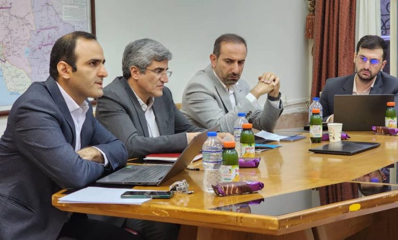 دعوت بی‌پاسخ تامین اجتماعی در نشست بیمه اجباری رانندگان پلتفرمی