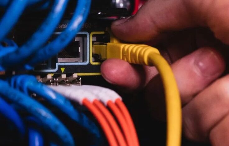 خسارت هر روز قطع اینترنت به اندازه تخریب چند پل B1